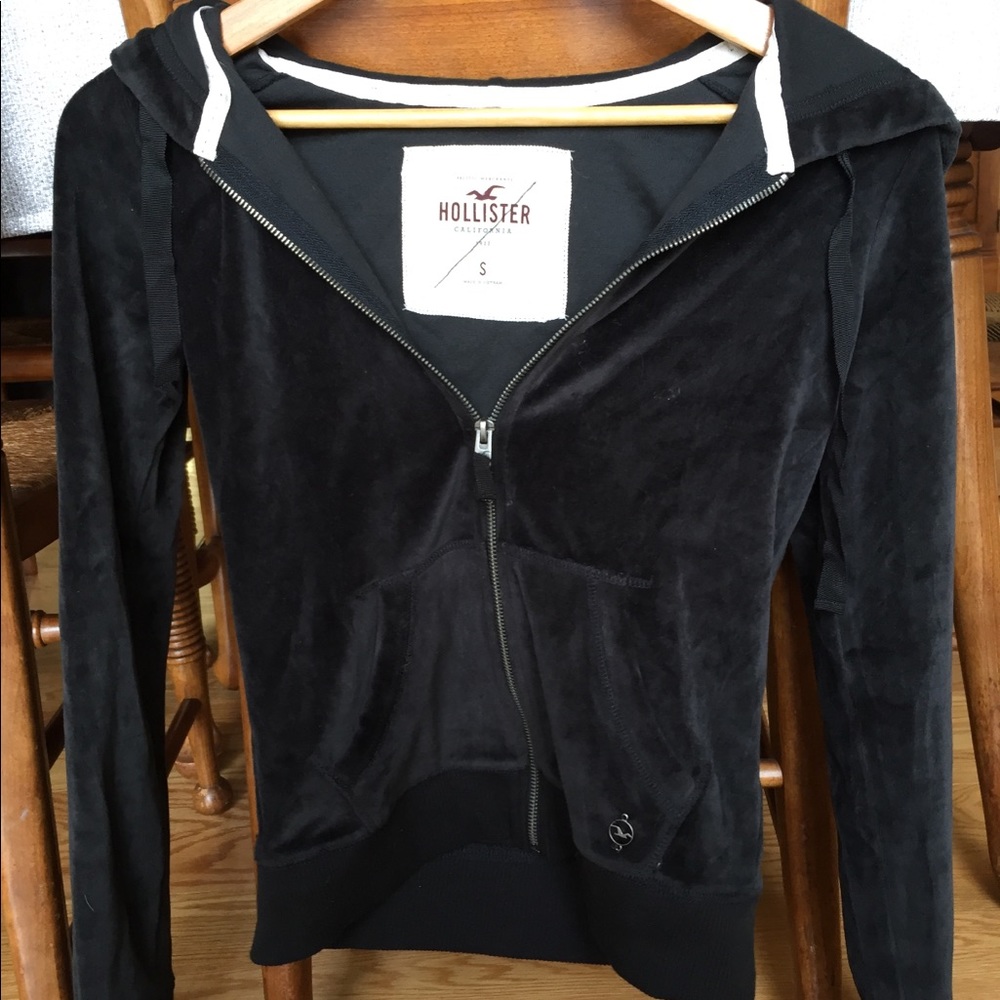 Hollister Black Velvet Hoodie 🖤